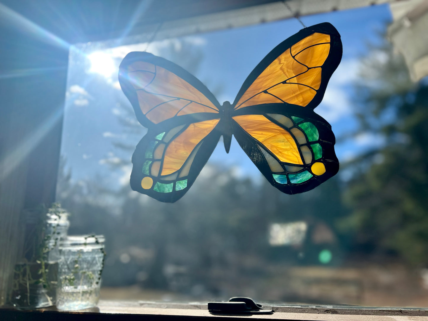 Large Monarch Butterfly